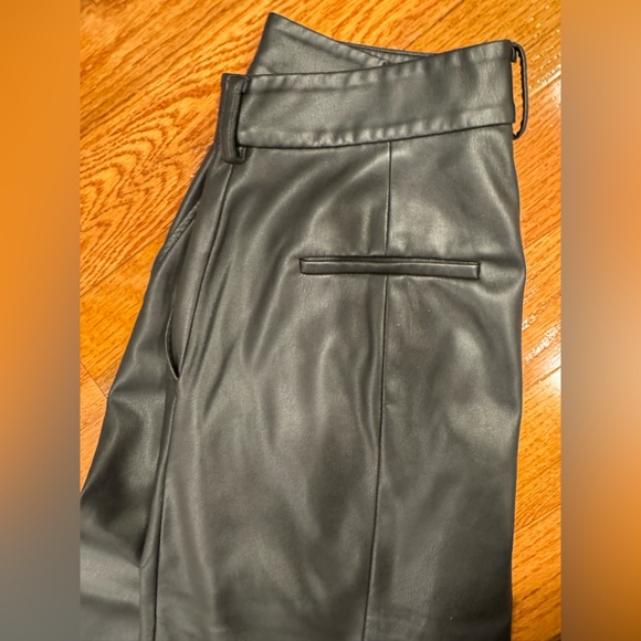 Jason Wu Collection Black Faux Leather Wide Leg Cropped Pants Size 6 - Picture 4 of 7